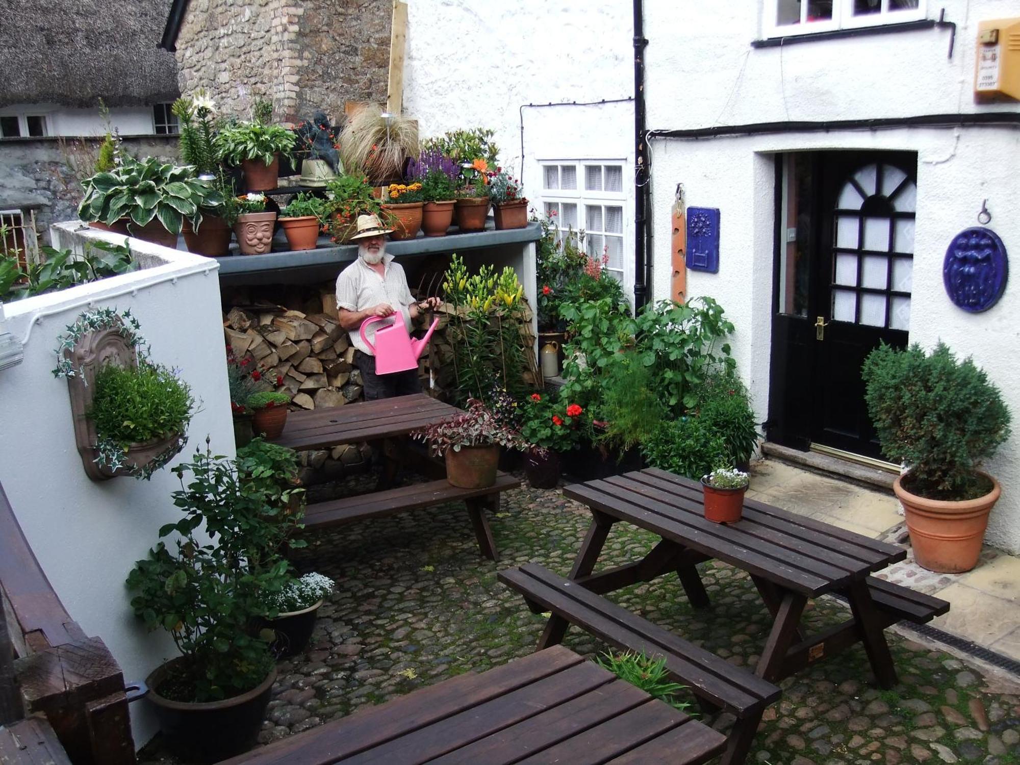 The Globe Inn Chagford Exterior photo